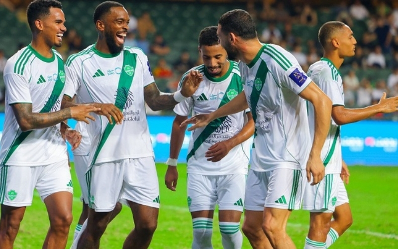 Chiến thuật và lối chơi của hai đội