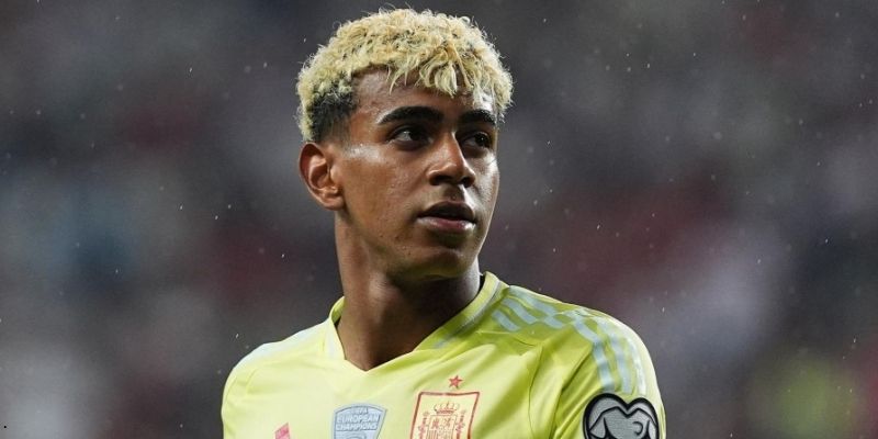 Phong độ ấn tượng của Lamine Yamal giúp Barcelona thăng hoa