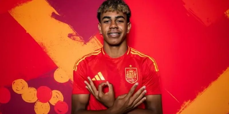 Lamine Yamal mở ra tương lai rực rỡ cho Barcelona