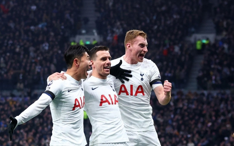 Tottenham đánh bại Aston Villa trong trận đấu nhiều bàn thắng