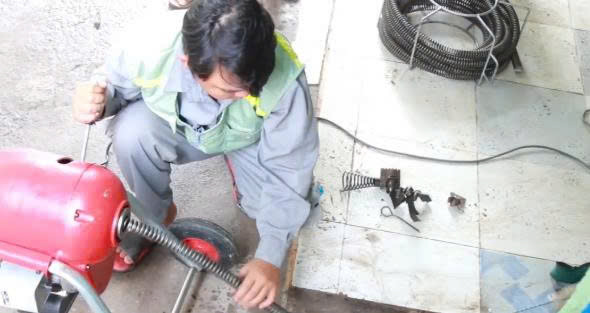 Công Ty Môi Trường Envico: Thông Tắc Cống Không Đục Phá