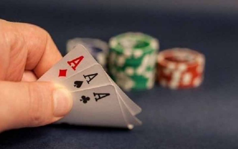 Tìm hiểu luật chơi Liêng và cách tố bài thông minh nhất